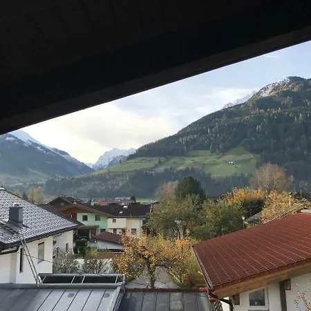 Appartments Haus Rettenmoser Πανσιόν Mittersill